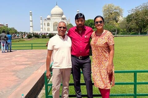 Hoppa över kön Sunrise Taj Mahal och Agra Day Tour från Jaipur
