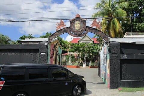 Airport Group Transfers-Kingston