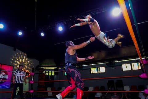Entrada para Show de Lucha Libre sin hacer fila