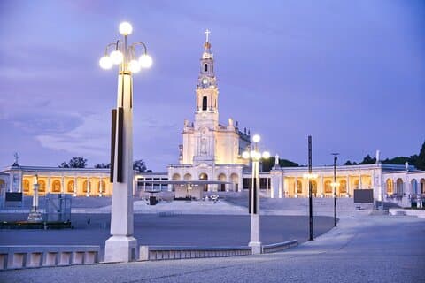 Porto a Fátima: Discover the Sanctuary and the History of the Pastorinhos