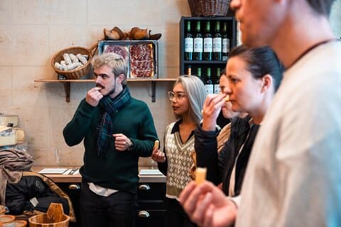 Bordeaux Food and Wine Tour : Authentic Artisan Flavors