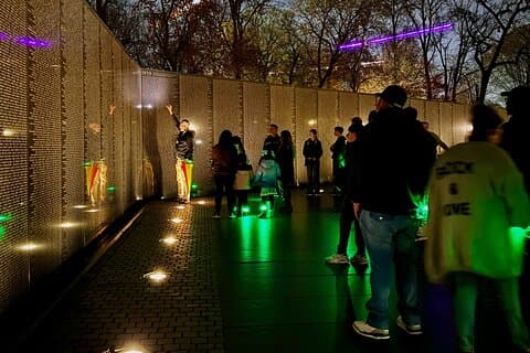 Korting DC Night Tour met magische LED-Snacks, LED-armbanden