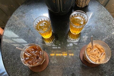 Rundgang durch die Altstadt von Hanoi mit Street Food und Kaffee