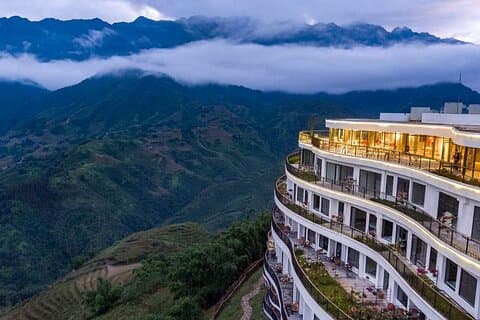 Sapa Trek 2 dias / 1 noite -HOTEL 5 ESTRELAS-De Hanói em Limousine Van