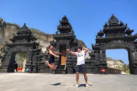 Destaques Padang - Padang, Praia Melasti e Jantar Jimbaran