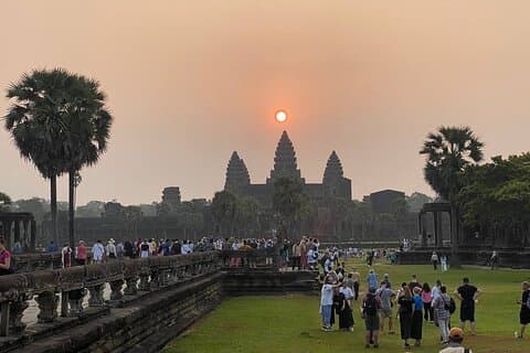 Visite du lever du soleil d'Angkor Wat et exploration du parc archéologique