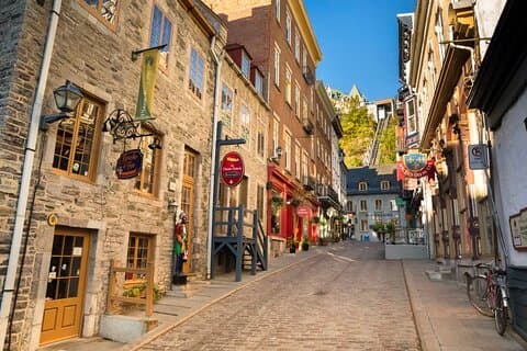 Tour privado pela antiga Quebec a pé e de veículo