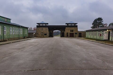 Excursão de carro particular ao campo de concentração de Mauthausen saindo de Salzburgo