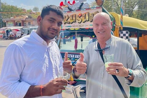 Recorrido turístico privado por la ciudad de Jodhpur en tuk-tuk de tres ruedas