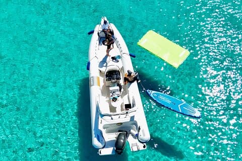 Excursão de bote para grupos pequenos Favignana e Levanzo saindo de Trapani