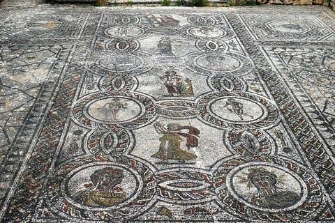 Fez til Chefchaouen via Volubilis Privat luksusoverføring