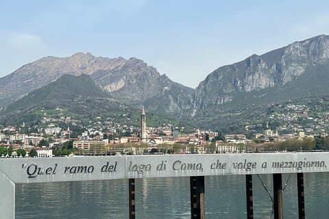 Visite privée en bateau sur le lac de Côme au départ de Lecco en hors-bord avec chauffeur
