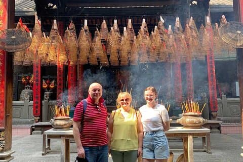 Must-See Saigon: Ikoniske vartegn og hemmelige gader (Private Tour)