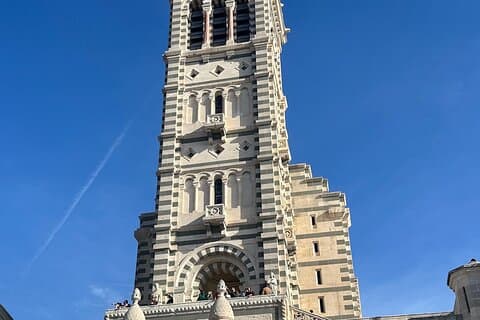 Excursion privée d'une journée au départ de Marseille Croisière Aix Cassis