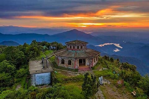 Bach Ma National Park & Hai Van Pass PRIVAT TUR