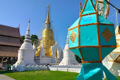 Chiang Mai Tuk Tuk Evening Tour with Temples & Street Foods