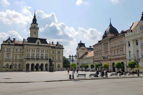 Novi Sad och Fruska Gora med vinprovning i Sremski Karlovci
