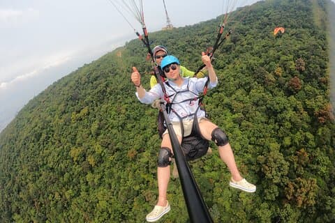ソントラ・ダナンでのタンデムパラグライダーアドベンチャー