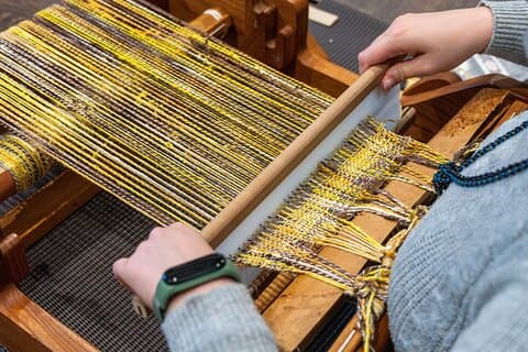 Recorrido privado sobre la historia de la fabricación de tejidos en Tokamachi