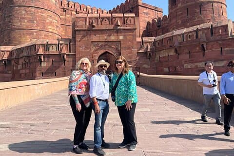 Fra Delhi: Privat dagstur til Taj Mahal og Agra (med 5* lunsj)