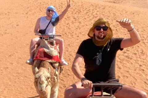 Agadir Camel Rides Mercado Local com bebida de chá e bolos