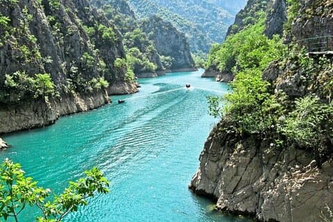 Skopje : Canyon Matka, St. Pantelemon, Millennium Cross & Brunch