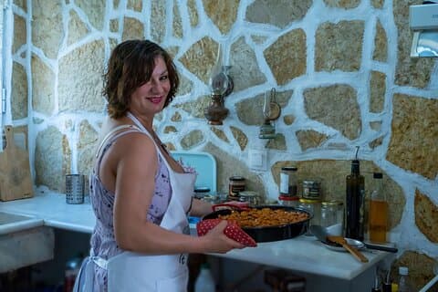 Aula de culinária vegetariana grega com Olga