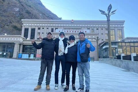 7 Days Lhasa Mt. Everest Kathmandu Overland Group Tour