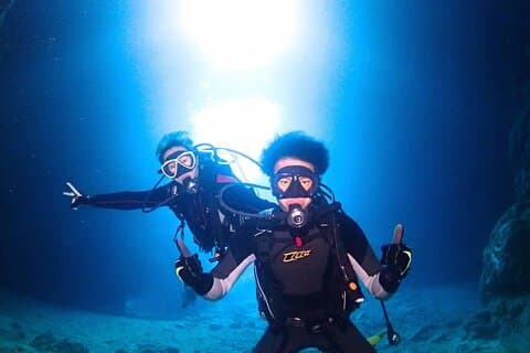 Blue Cave Boat Diving Experience Tour mit privatem Guide