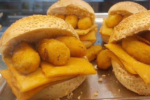 Palermo: Sicily street food: enjoy a colourful traditional market