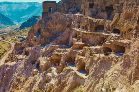 Privat tur fra Kutaisi til Caves of Vardzia, Rabati og Borjomi