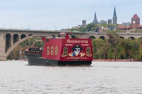 Crociera sulla caccia al tesoro dei pirati di Washington DC