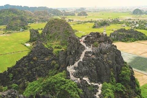 Ninh Binh 1 dag Hoa Lu Trang An med Drakbergsvandring