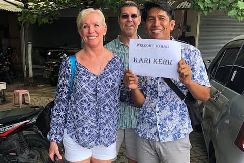 Service de prise en charge de l'aéroport de Bali vers la région d'Ubud - Chauffeur privé