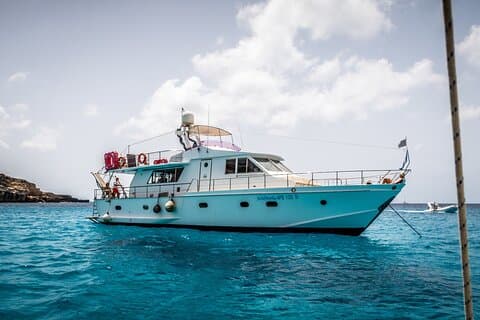 SciatumiaExcursión en barco de un día a Lampedusa con almuerzo típico