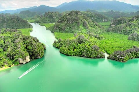 Tour delle mangrovie e della grotta dei pipistrelli del Kilim Geopark dell'UNESCO di Langkawi