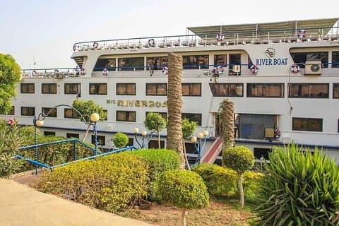 Crociera sul Nilo in barca sul fiume al Cairo