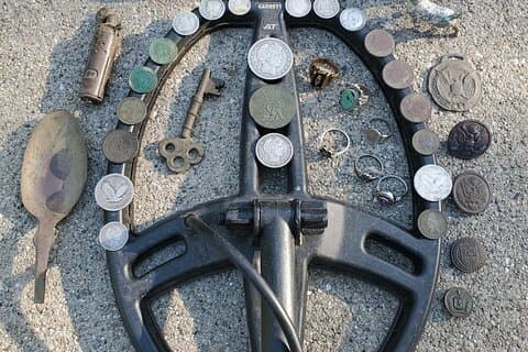 Kenosha Metal Detecting Tour to Simmons Island Beach