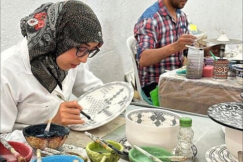 Fez-aardewerklessen: kunst- en cultuuraardewerkervaring in Fes