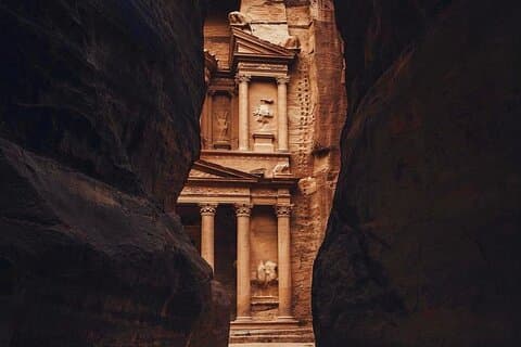 Excursão de dois dias de Amã a Petra e Wadi Rum