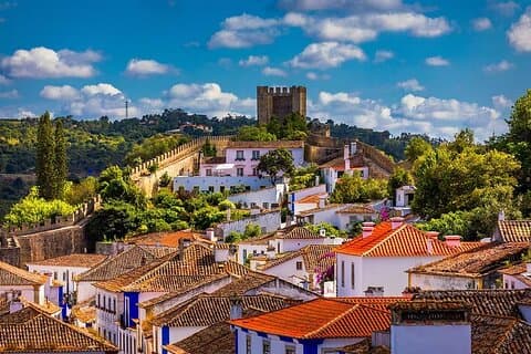 Transfer fra Lissabon - Porto (stop i Óbidos, Nazaré og Aveiro)