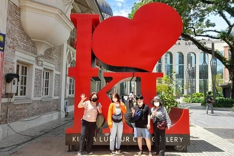 Airport Layover: Kuala Lumpur Full-Day City Tour