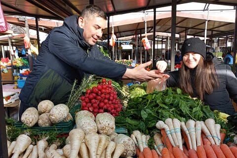 ベオグラードで地元の人たちと一緒に伝統的なセルビア料理教室