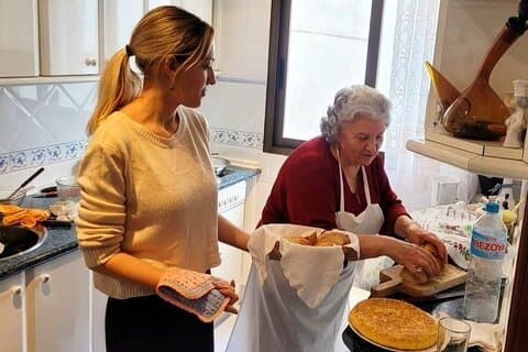 Traditionel spansk madlavningskursus med en bedstemor i Madrid