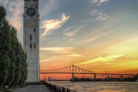 Rundgang durch die Altstadt von Montreal mit einem Reiseleiter