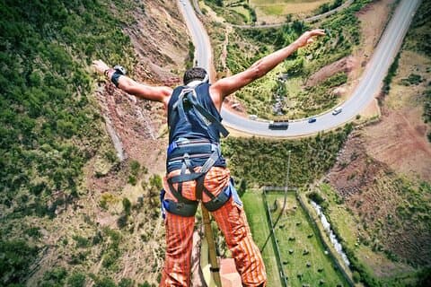 Cusco : Bungee Jumping sui canyon peruviani