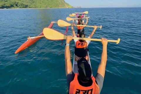 Canoë hawaïen à Noronha
