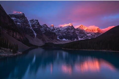 Banff National Park Moraine Lake and Lake Louise Explorer Tour