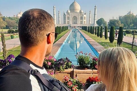 TajMahal And Agra Fort Same Day Tour from Delhi by Car