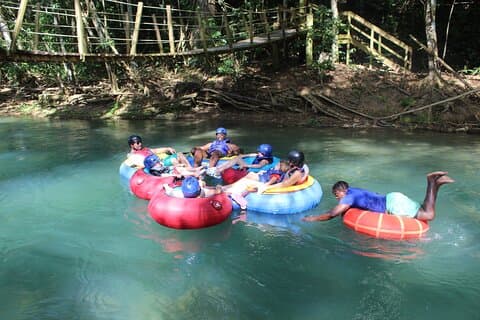 Hoteller i nærheden af Jamaica River Tubing Montego Bay